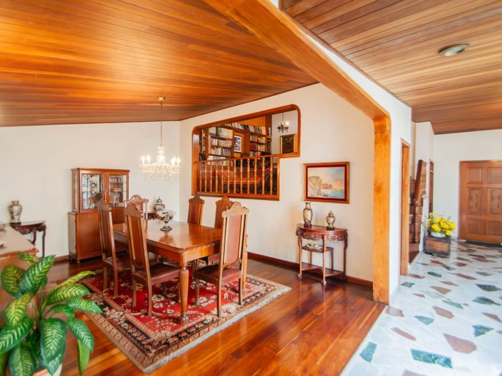 Casa de 5 alcobas en venta en Molinos Norte, Bogotá, 327 m² · foto 13 de 20