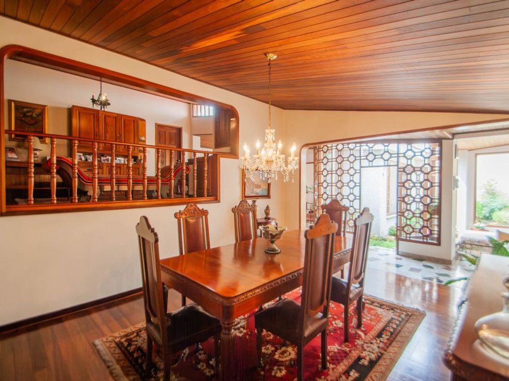 Casa de 5 alcobas en venta en Molinos Norte, Bogotá, 327 m² · foto 14 de 20