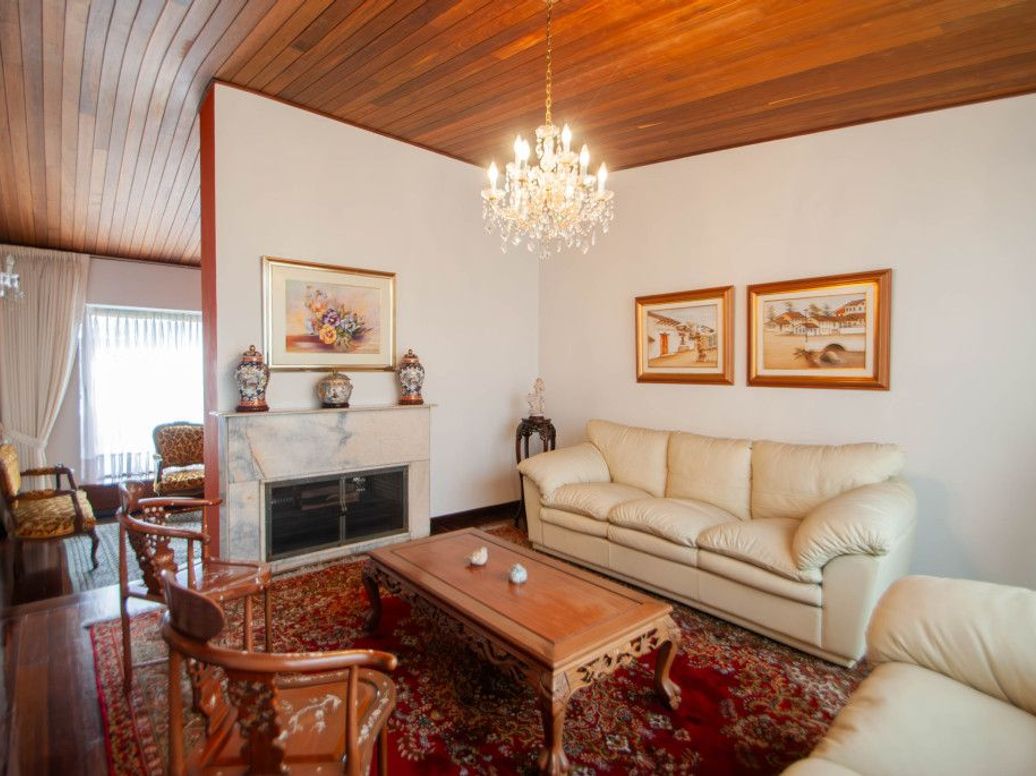 Casa de 5 alcobas en venta en Molinos Norte, Bogotá, 327 m² · foto 3 de 20