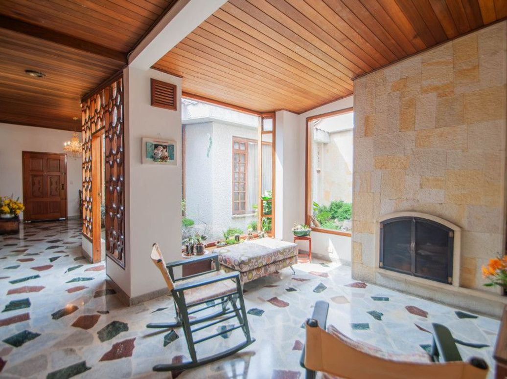 Casa de 5 alcobas en venta en Molinos Norte, Bogotá, 327 m² · foto 8 de 20