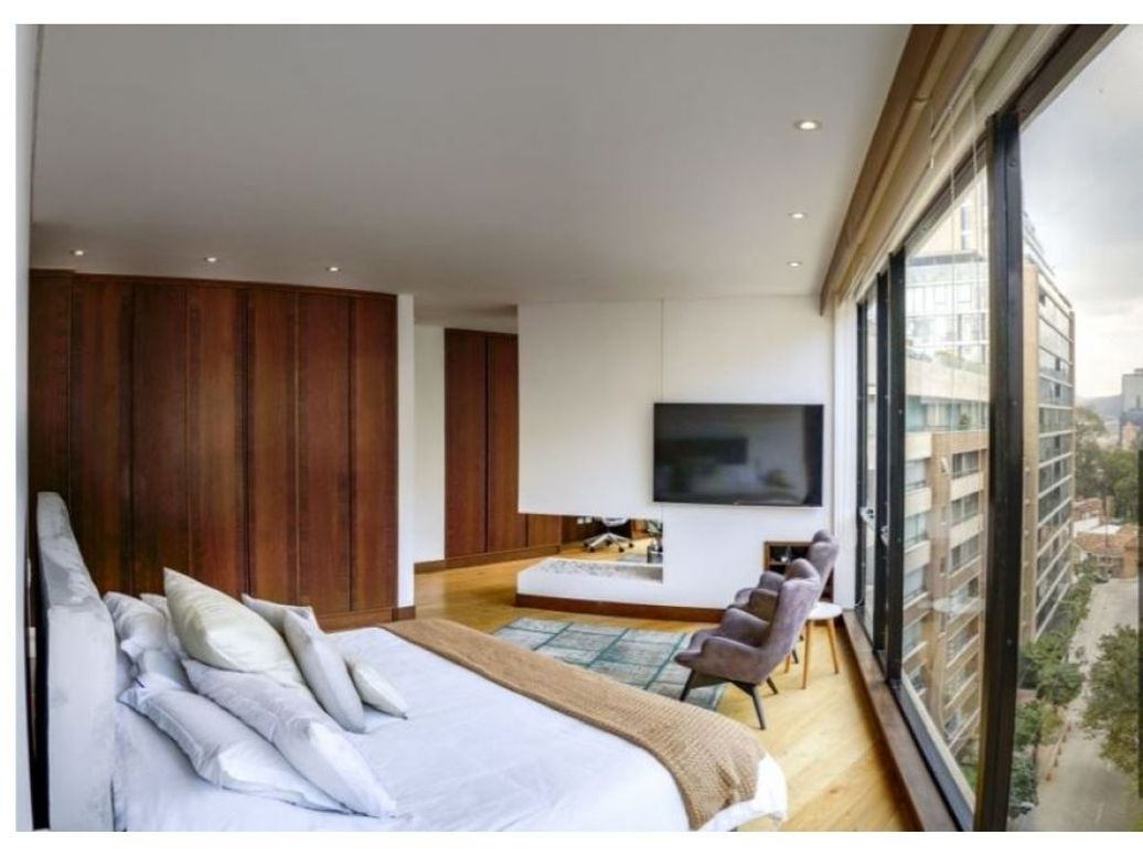 Apartamento de 4 alcobas en venta en El Refugio, Bogotá, 300 m² · foto 10 de 20