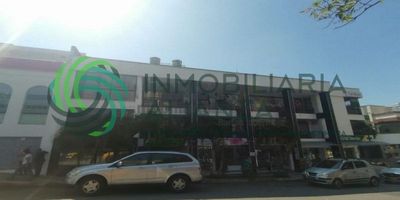 Local 201 ubicado en el centro comercial san luis en cabecera del llano un segundo piso cuenta con un salón, un baño, un deposito.