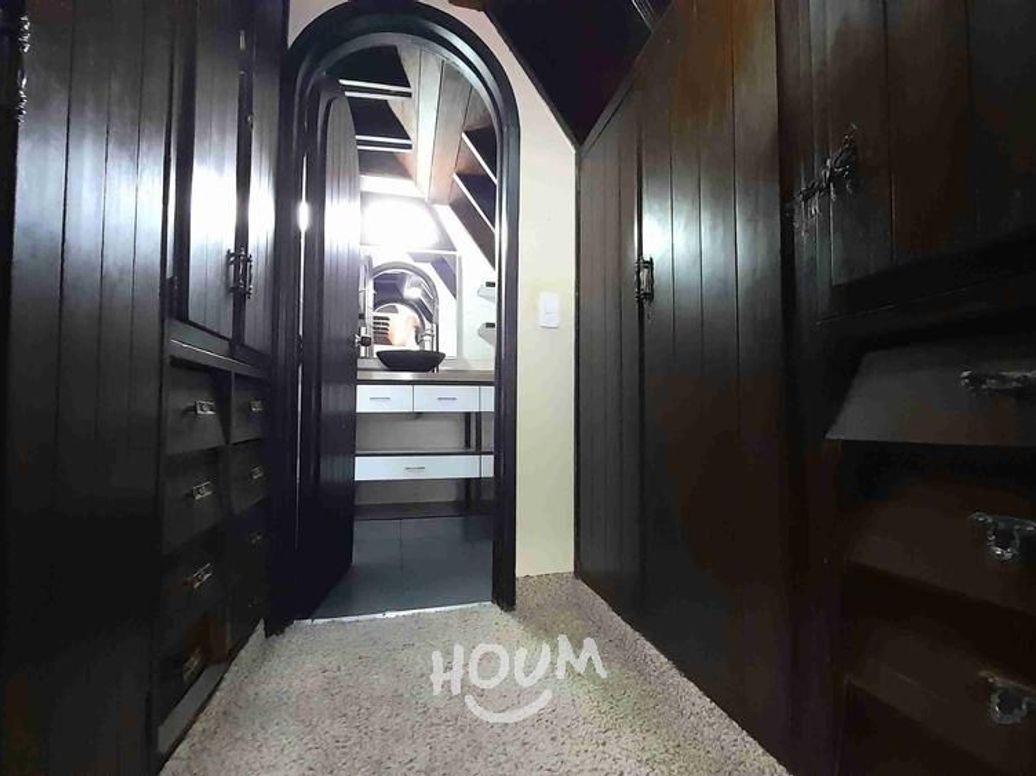 Casa de 3 alcobas en venta en Santa Barbara Central, Bogotá, 272 m² · foto 12 de 20