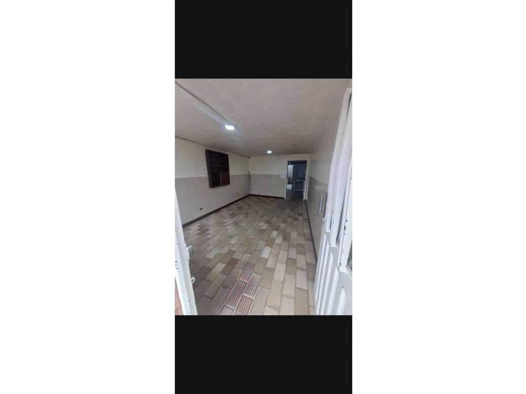 Casa de 4 alcobas en venta en Barrancas, Bogotá, 274 m² · foto 3 de 20