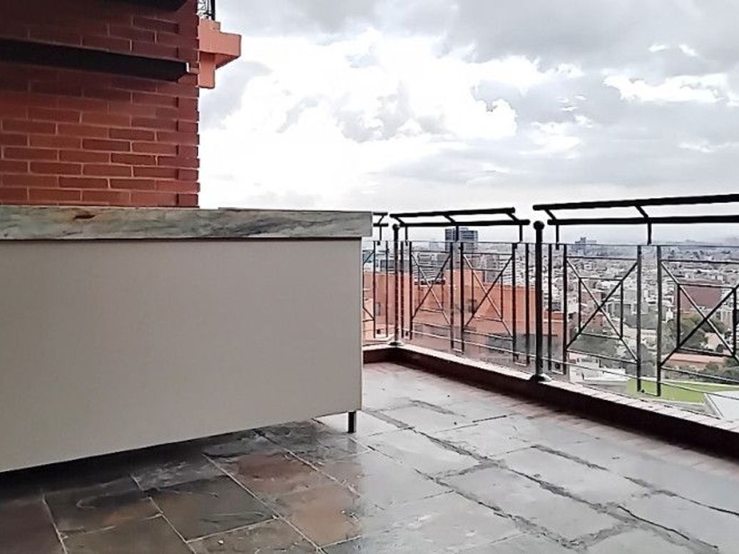 Apartamento de 4 alcobas en venta en Cerros De Santa Barbara, Bogotá, 327 m² · foto 17 de 20