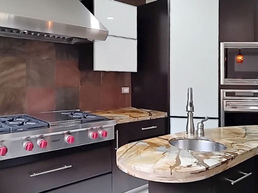 Apartamento de 4 alcobas en venta en Cerros De Santa Barbara, Bogotá, 327 m² · foto 12 de 20