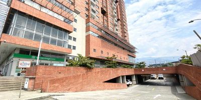 Código:  775281 En arriendo: Encantadora oficina en Medellín, sector Nuevo Naranjal con comodidades como ascensor, aire acondicionado y parqueadero. El valor del canon es más IVA. (incluye administración) ¡Contáctenos hoy para programar una visita! Para descubrir más acerca de las increíbles propiedades que ofrecemos, te invitamos a visitar nuestra página web: https://www.rentamospropiedadraiz.com/