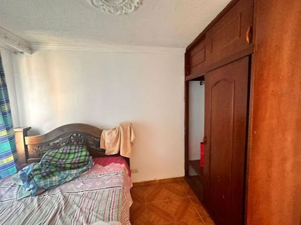 Casa de 9 alcobas en venta en Villas El Dorado San Antonio, Bogotá, 274 m² · foto 5 de 20