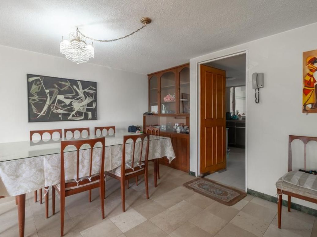 Casa de 6 alcobas en venta en Andes Norte, Bogotá, 495 m² · foto 4 de 18
