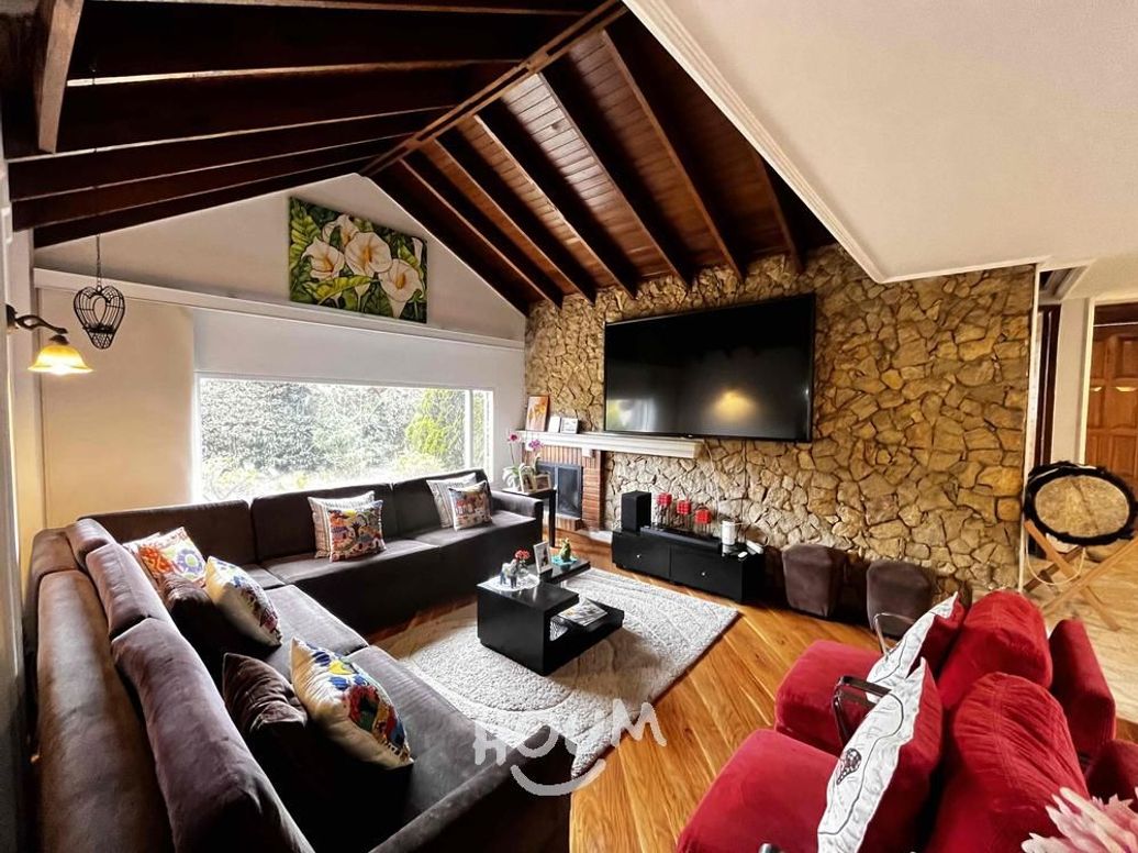 Casa de 4 alcobas en venta en San José De Bavaria, Bogotá, 243 m² · foto 10 de 20
