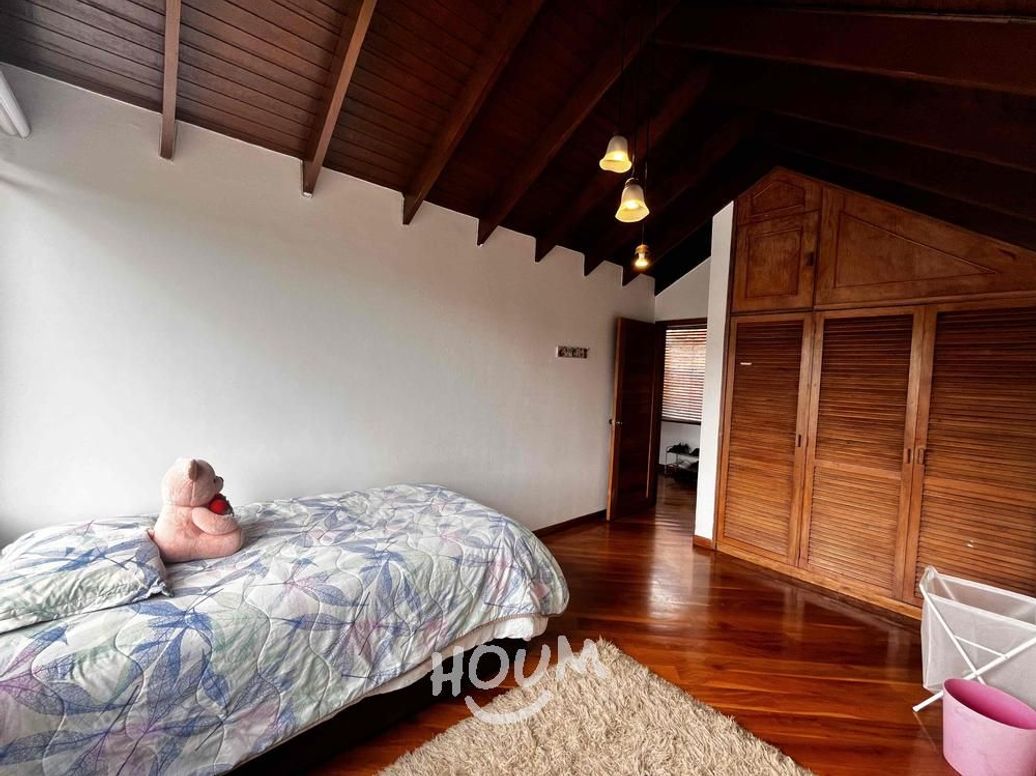 Casa de 4 alcobas en venta en San José De Bavaria, Bogotá, 243 m² · foto 16 de 20