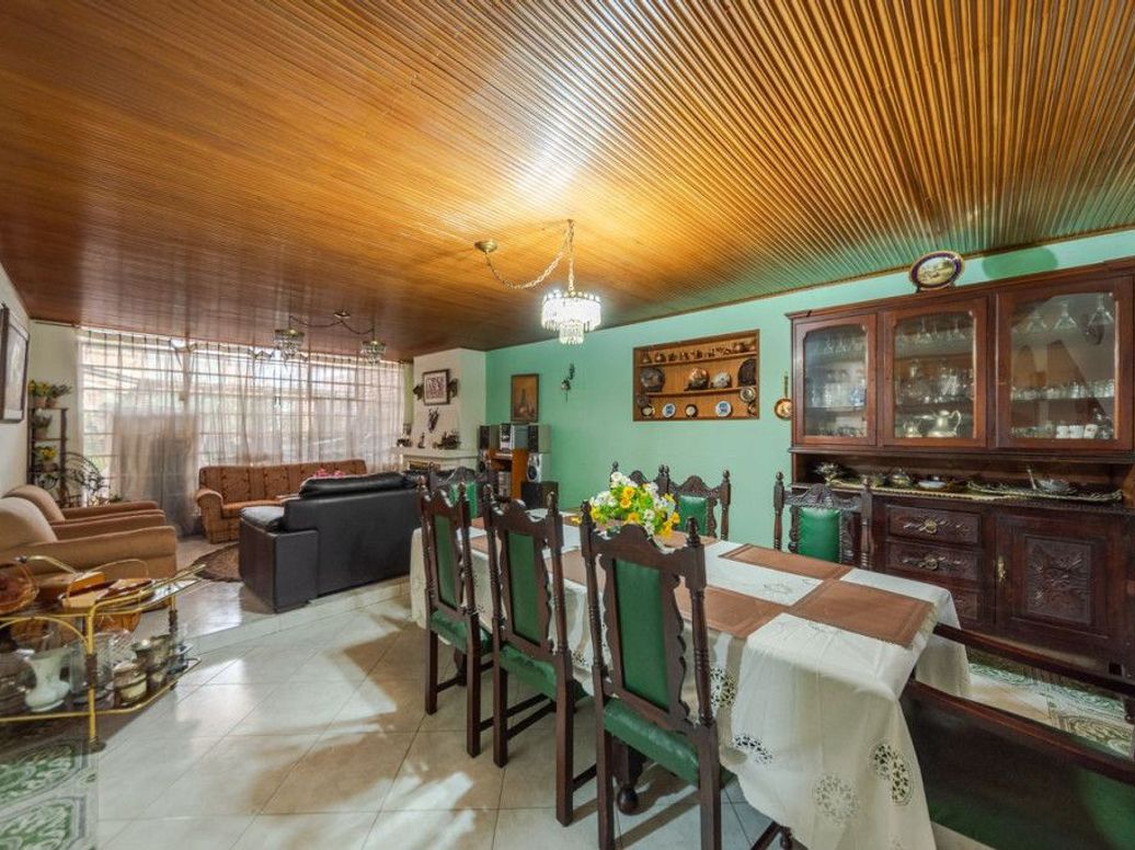 Casa de 4 alcobas en venta en San Luis, Bogotá, 304 m² · foto 5 de 20
