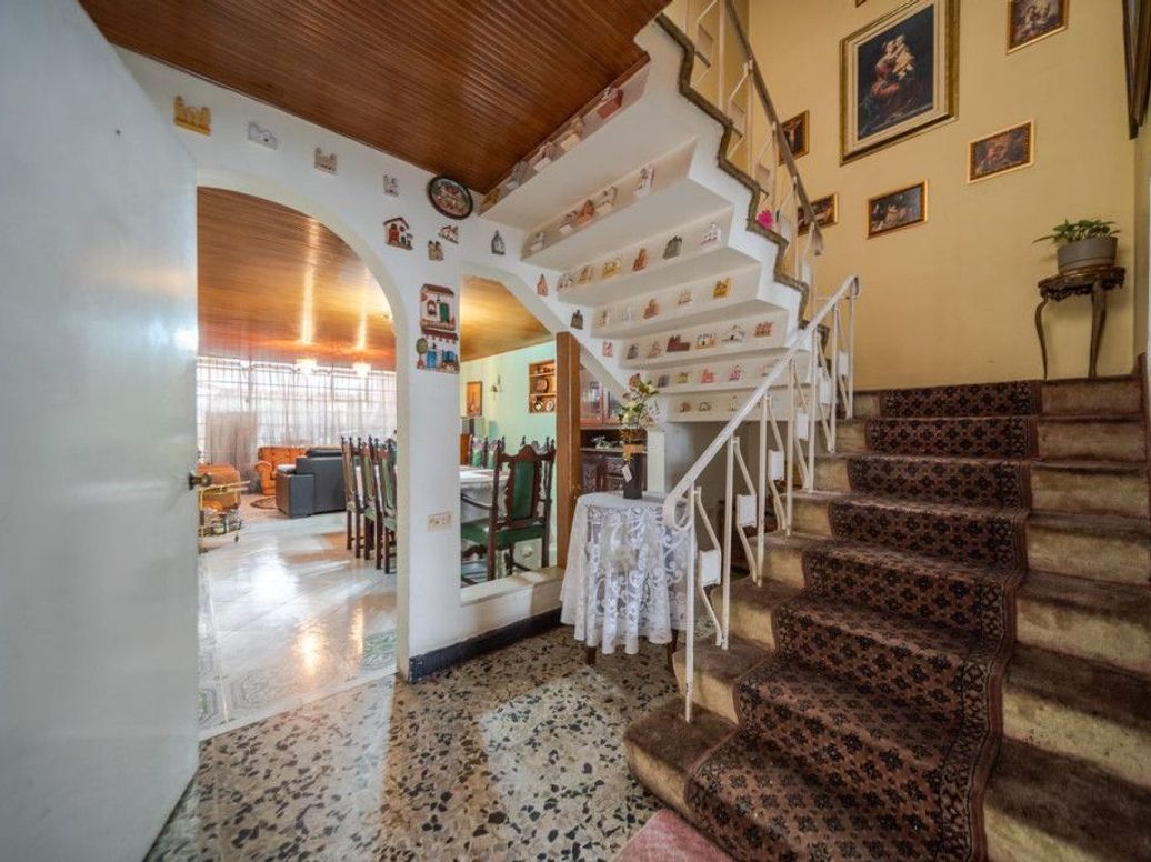 Casa de 4 alcobas en venta en San Luis, Bogotá, 304 m² · foto 15 de 20