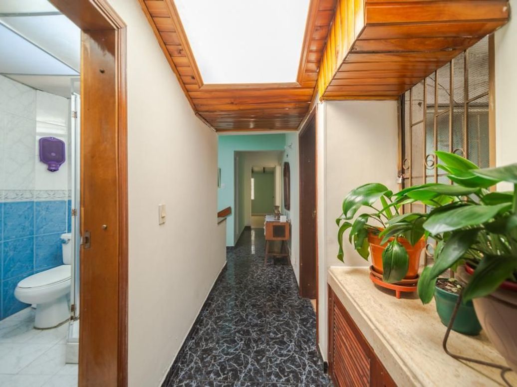 Casa de 5 alcobas en venta en Los Angeles, Bogotá, 136 m² · foto 17 de 20