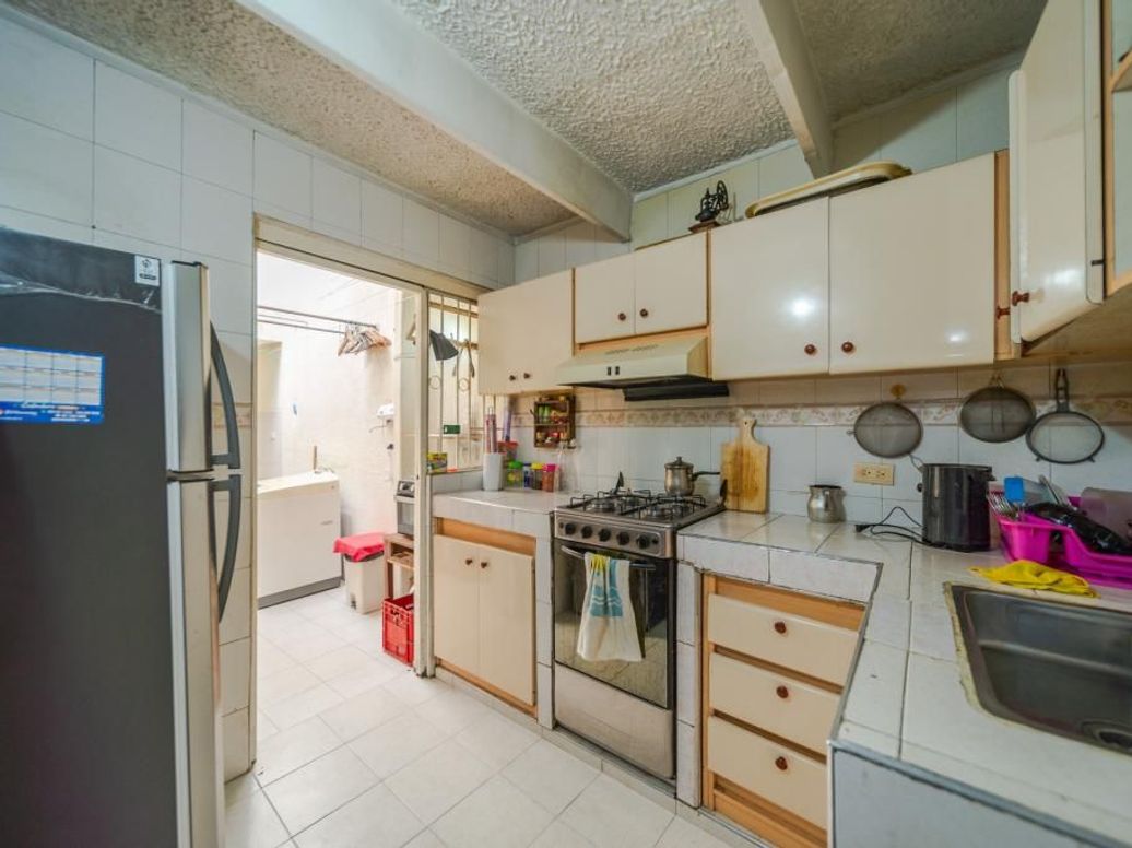Casa de 5 alcobas en venta en Los Angeles, Bogotá, 136 m² · foto 5 de 20