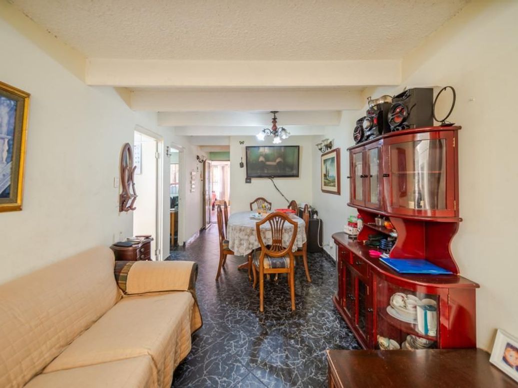 Casa de 5 alcobas en venta en Los Angeles, Bogotá, 136 m² · foto 4 de 20
