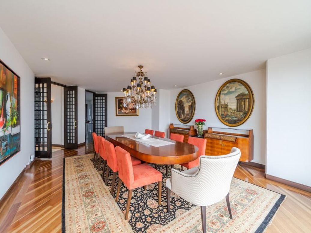 Apartamento de 4 alcobas en venta en El Refugio, Bogotá, 404 m² · foto 10 de 20