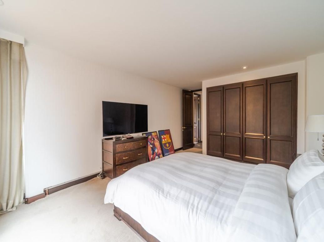 Apartamento de 4 alcobas en venta en El Refugio, Bogotá, 404 m² · foto 20 de 20
