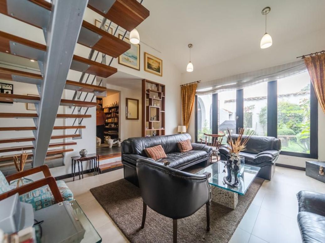 Casa de 5 alcobas en venta en Ub. Cordoba, Bogotá, 250 m² · foto 2 de 20