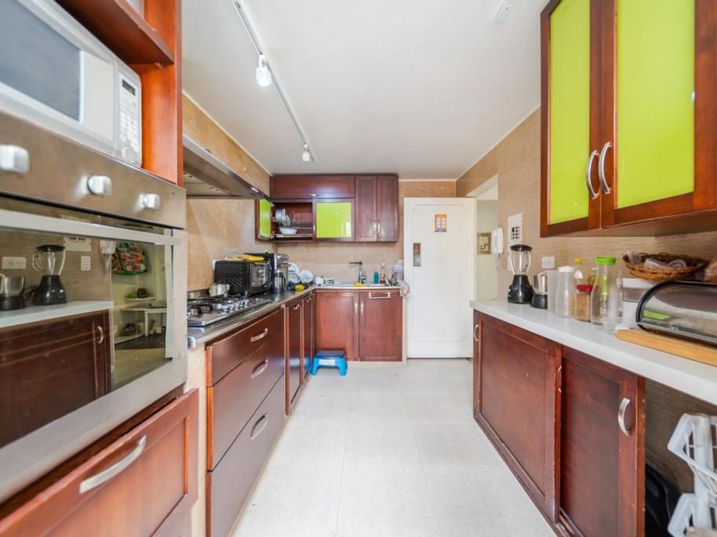 Casa de 5 alcobas en venta en Ub. Cordoba, Bogotá, 250 m² · foto 14 de 20