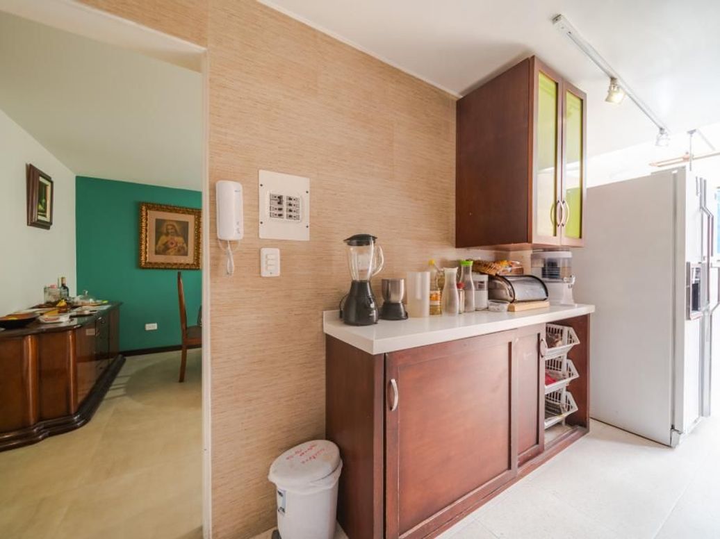 Casa de 5 alcobas en venta en Ub. Cordoba, Bogotá, 250 m² · foto 13 de 20