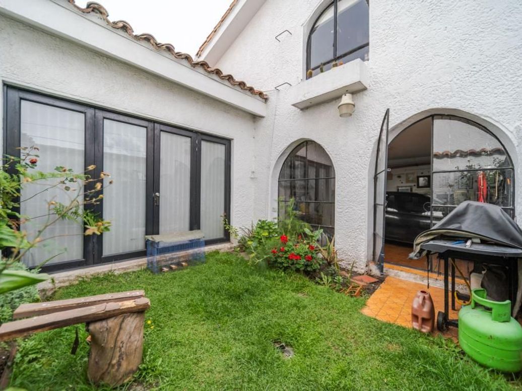 Casa de 5 alcobas en venta en Ub. Cordoba, Bogotá, 250 m² · foto 6 de 20