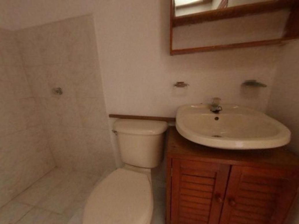 Casa de 5 alcobas en venta en Restrepo, Bogotá, 330 m² · foto 2 de 6