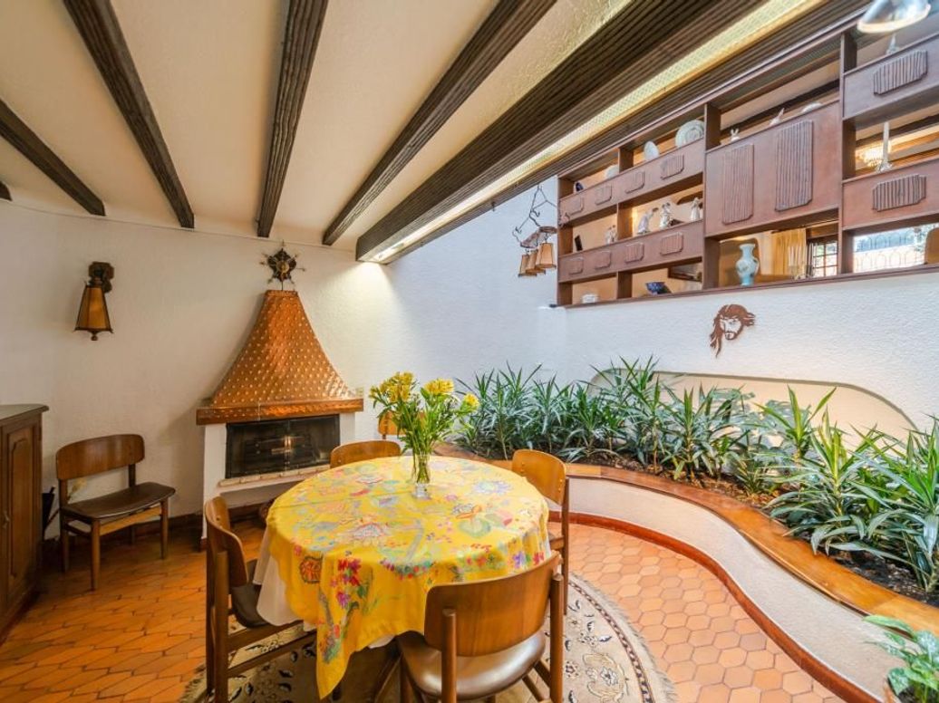 Casa de 3 alcobas en venta en Santa Barbara Central, Bogotá, 266 m² · foto 3 de 20