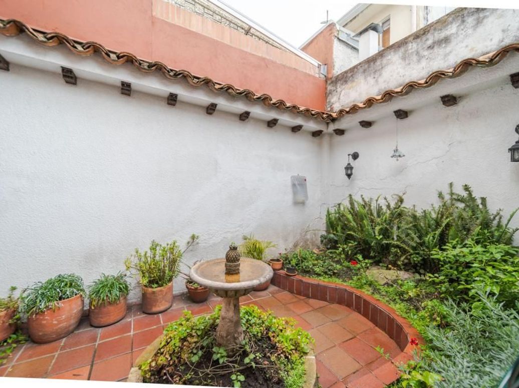 Casa de 3 alcobas en venta en Santa Barbara Central, Bogotá, 266 m² · foto 14 de 20