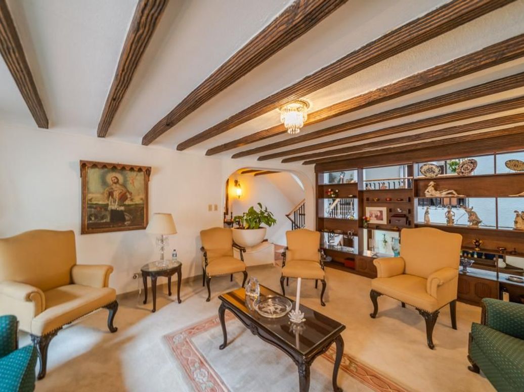 Casa de 3 alcobas en venta en Santa Barbara Central, Bogotá, 266 m² · foto 2 de 20