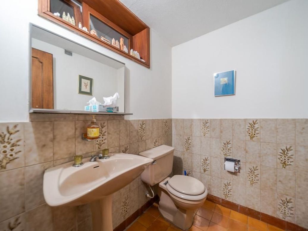 Casa de 3 alcobas en venta en Santa Barbara Central, Bogotá, 266 m² · foto 17 de 20