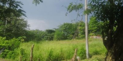 "LOTE UBICADO EN LA URBANIZACION
RESIDENCIAS LOS LAURELES BARRANCABERMEJA ,SUELO SUBURBANO CON OPCION DE USO PARA CONSTRUCION DE VIVIENDA E BAJA DENSIDAD, AGRPECUARIO SEMIINTENSIVO , CENTROS CULTURALES. "