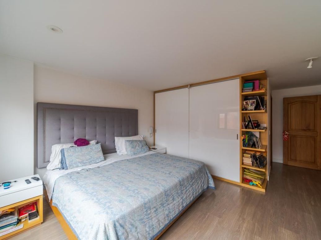 Apartamento de 4 alcobas en venta en Rincon Del Chicó, Bogotá, 230 m² · foto 14 de 20