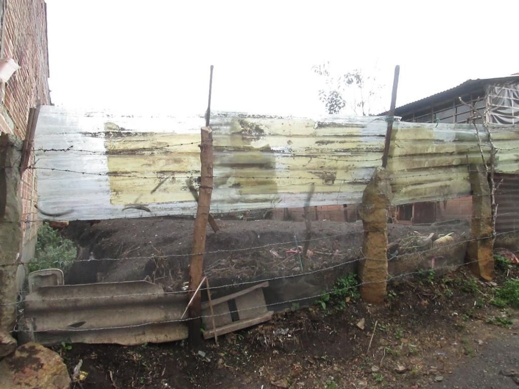 Casa de 1 alcoba en venta en Usme Centro, Bogotá, 1002 m² · foto 4 de 10