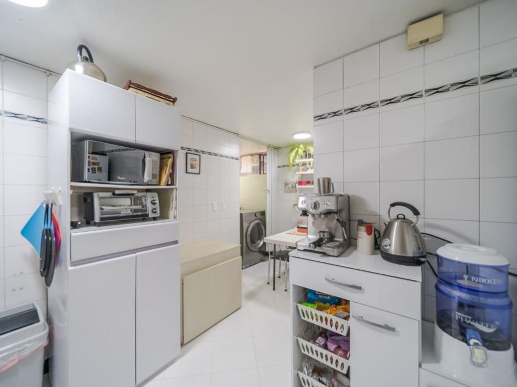Apartamento de 3 alcobas en venta en La Castellana, Bogotá, 139 m² · foto 9 de 20