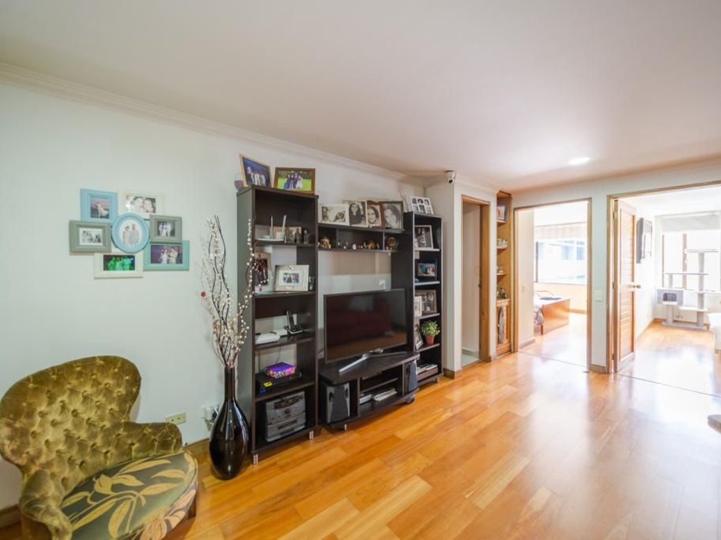 Apartamento de 3 alcobas en venta en La Castellana, Bogotá, 139 m² · foto 13 de 20