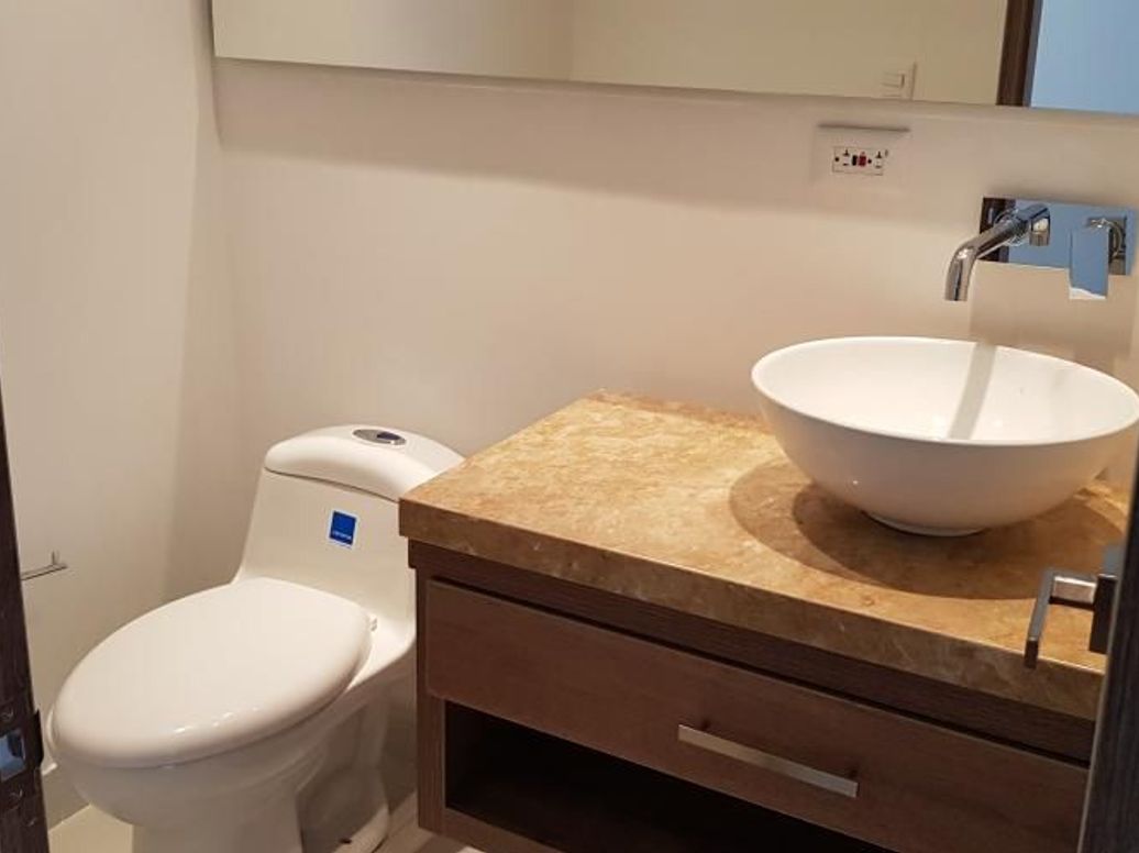 Apartamento de 2 alcobas en venta en Chicó Norte, Bogotá, 145 m² · foto 6 de 19