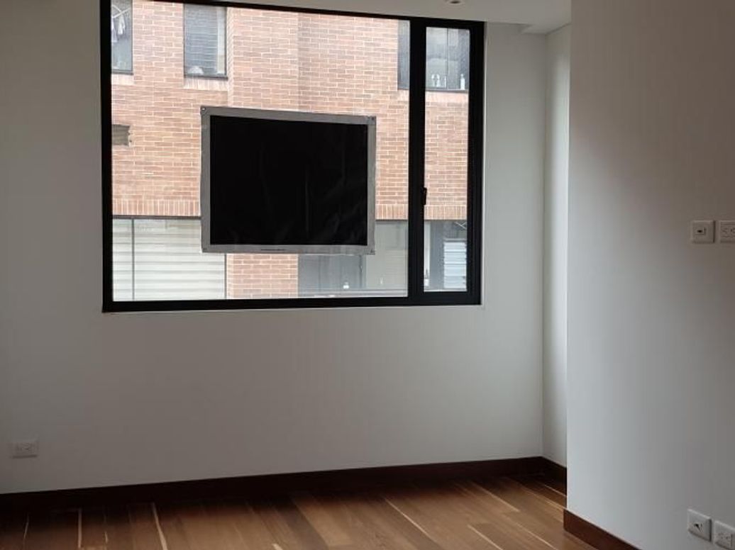 Apartamento de 2 alcobas en venta en Chicó Norte, Bogotá, 145 m² · foto 11 de 19
