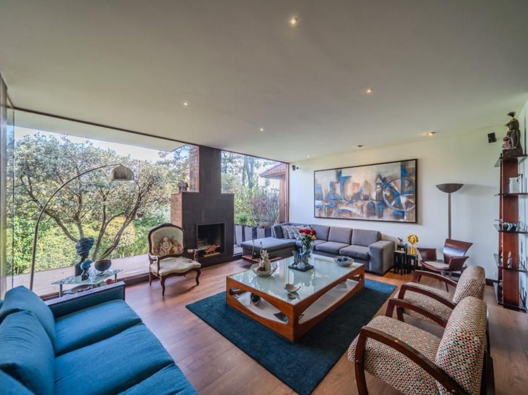 Casa de 3 alcobas en venta en Suba Naranjos, Bogotá, 300 m² · foto 2 de 20