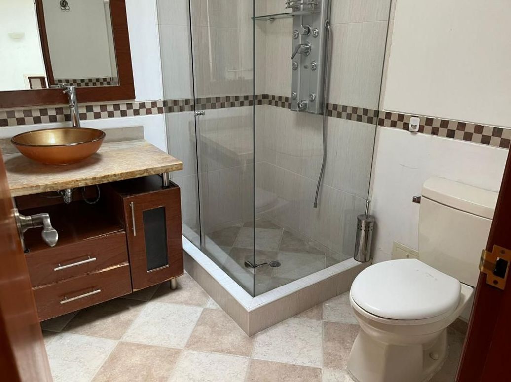 Casa de 4 alcobas en venta en Los Cedritos, Bogotá, 115 m² · foto 16 de 20