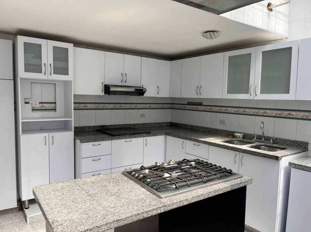 Casa de 4 alcobas en venta en Los Cedritos, Bogotá, 115 m² · foto 7 de 20