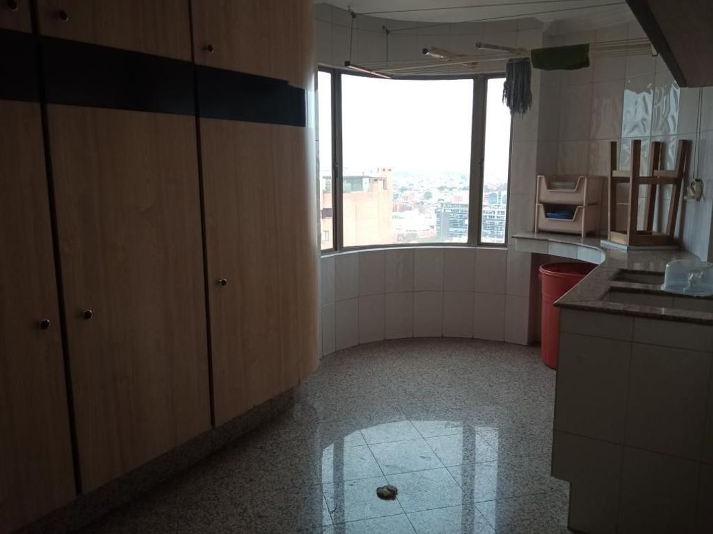 Apartamento de 4 alcobas en venta en La Cabrera, Bogotá, 421 m² · foto 13 de 20