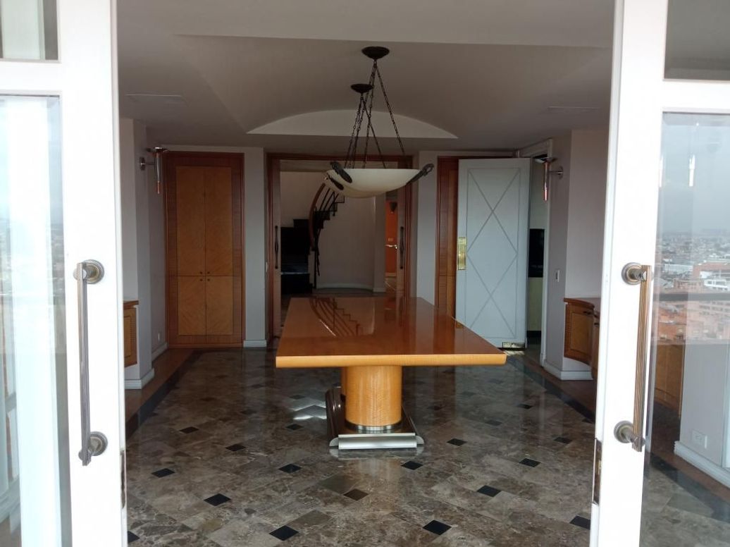 Apartamento de 4 alcobas en venta en La Cabrera, Bogotá, 421 m² · foto 7 de 20