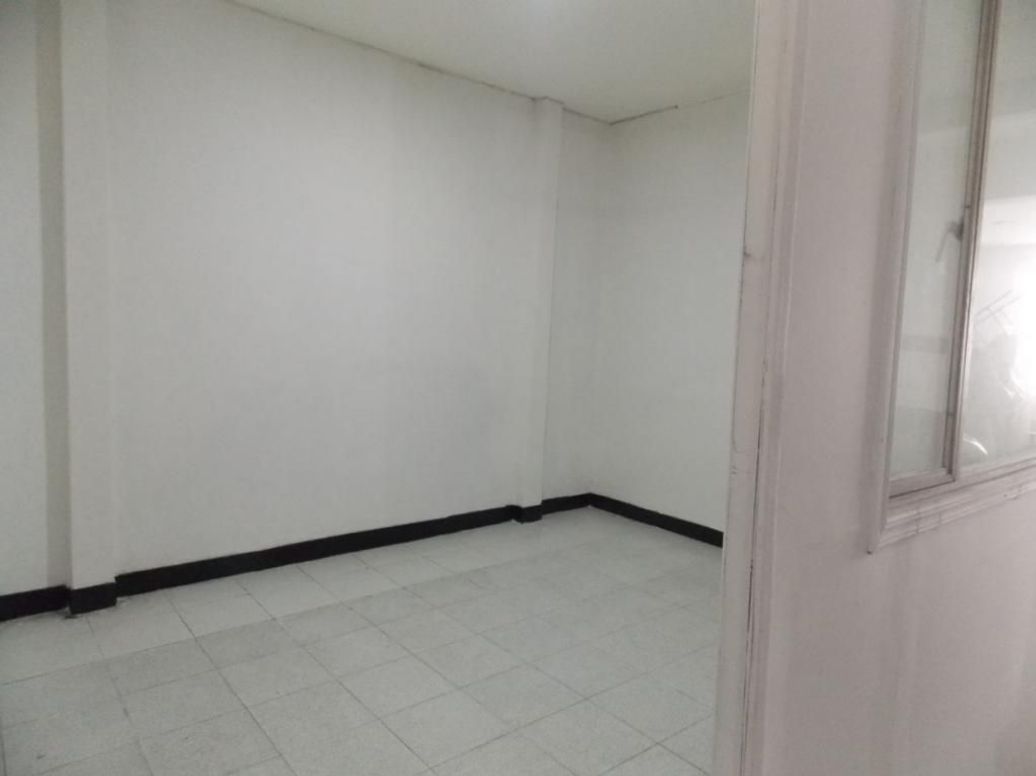 Casa de 13 alcobas en venta en Quinta Camacho, Bogotá, 478 m² · foto 11 de 20