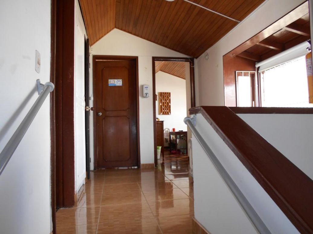 Casa de 18 alcobas en venta en Estrella Del Norte, Bogotá, 207 m² · foto 14 de 20