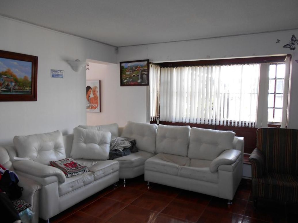 Casa de 18 alcobas en venta en Estrella Del Norte, Bogotá, 207 m² · foto 4 de 20