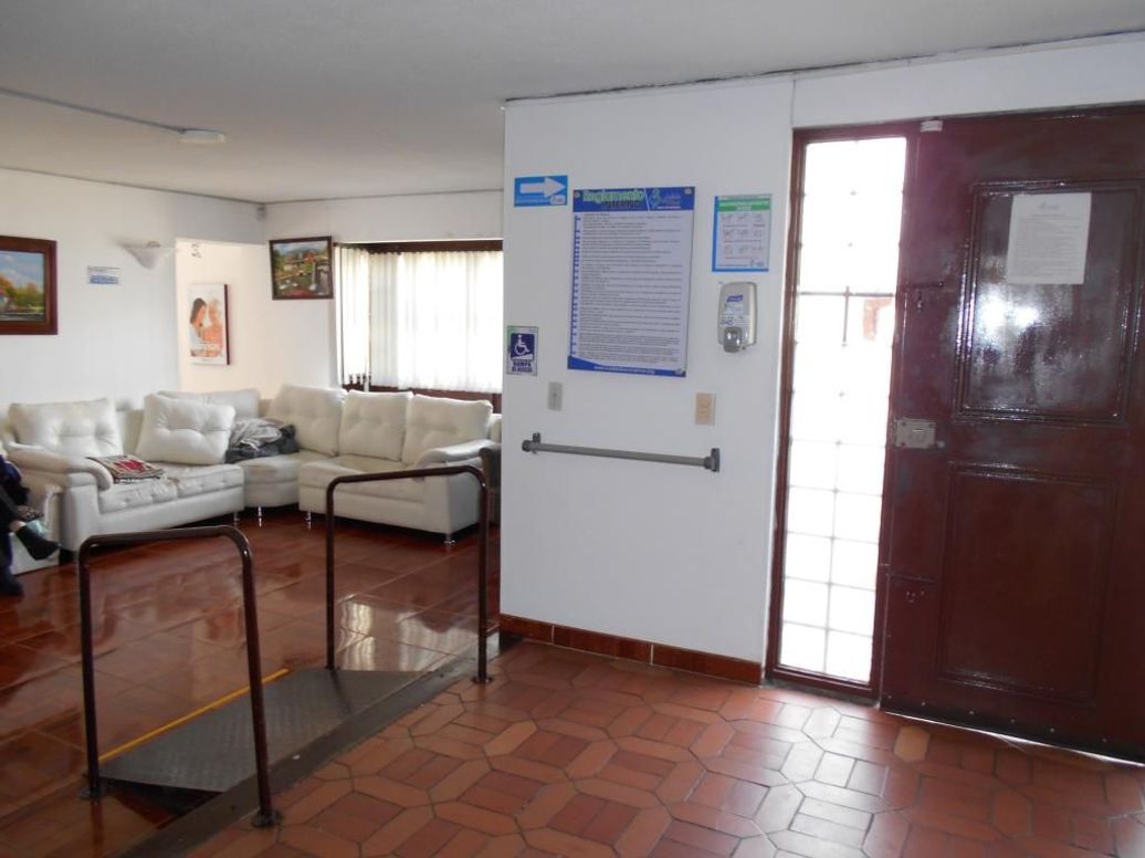 Casa de 18 alcobas en venta en Estrella Del Norte, Bogotá, 207 m² · foto 9 de 20