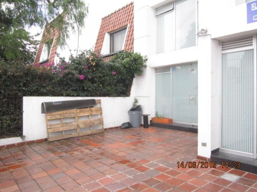 Casa de 8 alcobas en venta en Estoril, Bogotá, 263 m² · foto 4 de 20