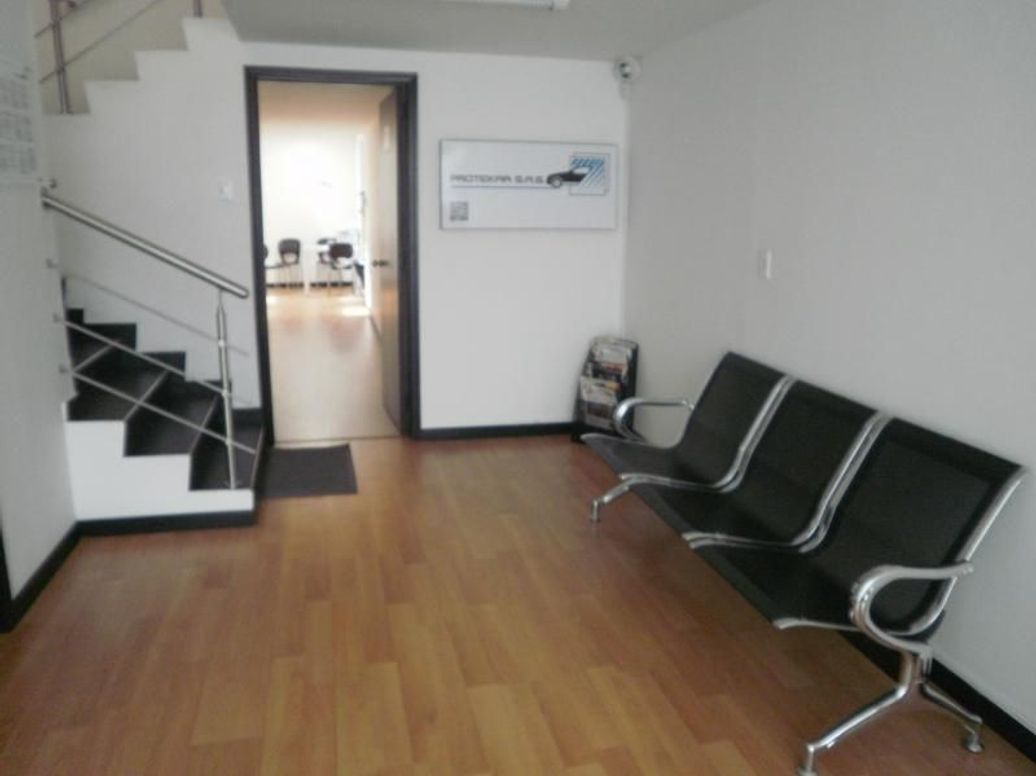 Casa de 8 alcobas en venta en Estoril, Bogotá, 263 m² · foto 5 de 20
