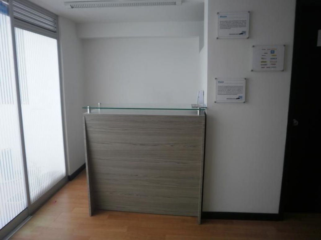 Casa de 8 alcobas en venta en Estoril, Bogotá, 263 m² · foto 6 de 20